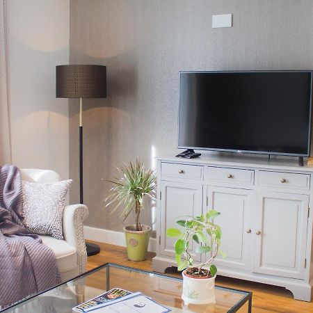 Henge House, Bluestone Apartmentバース エクステリア 写真